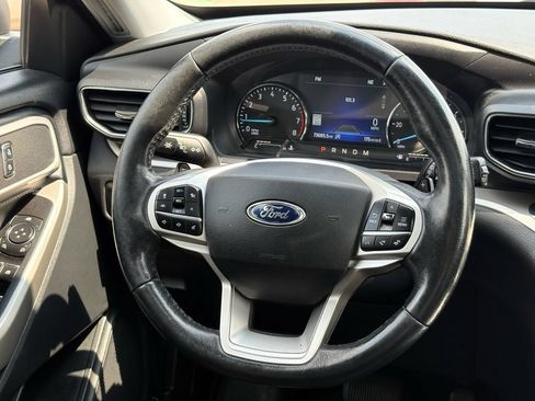 Used 2021 Ford Explorer XLT AWD/4WD image 19
