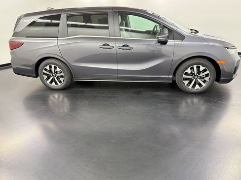 New 2026 Honda Odyssey EX-L image 8