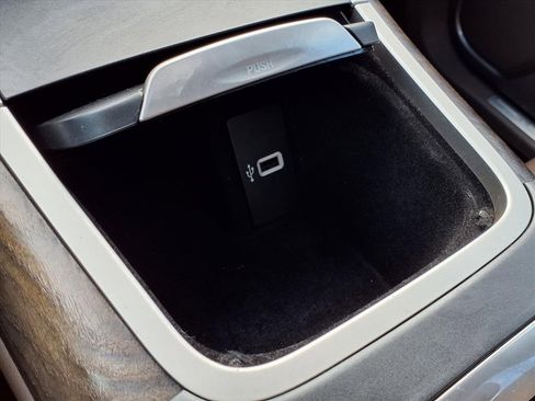 Used 2017 Lincoln MKX Reserve w/ Driver Assistance Package image 13