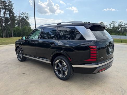 New 2026 Hyundai Palisade Limited FWD image 3