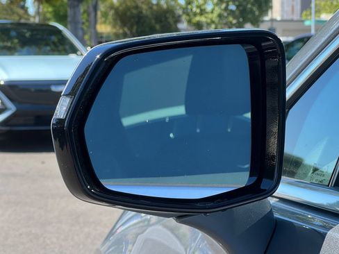 Used 2025 Cadillac XT5 Luxury w/ LPO, Floor Liner Package FWD image 52