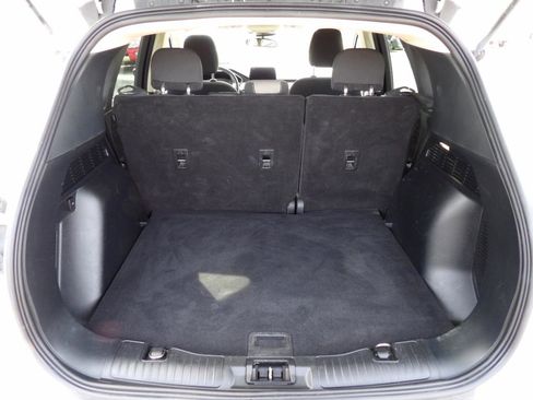 Used 2020 Ford Escape SE image 6