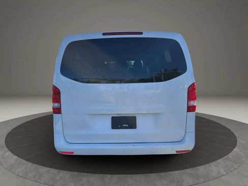 Used 2017 Mercedes-Benz Metris Passenger w/ Appearance Package image 6