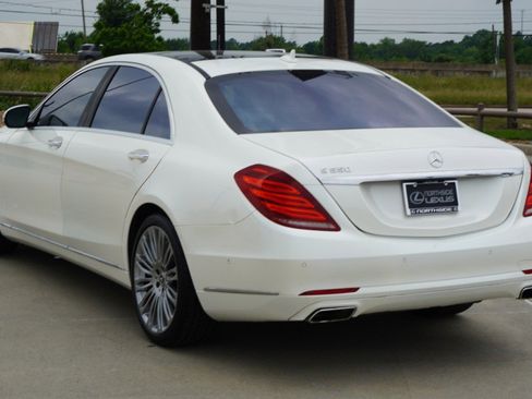 Used 2017 Mercedes-Benz S 550 Sedan image 8