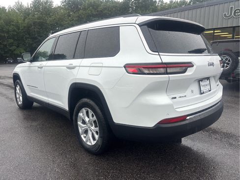 Used 2023 Jeep Grand Cherokee L Limited AWD/4WD image 3
