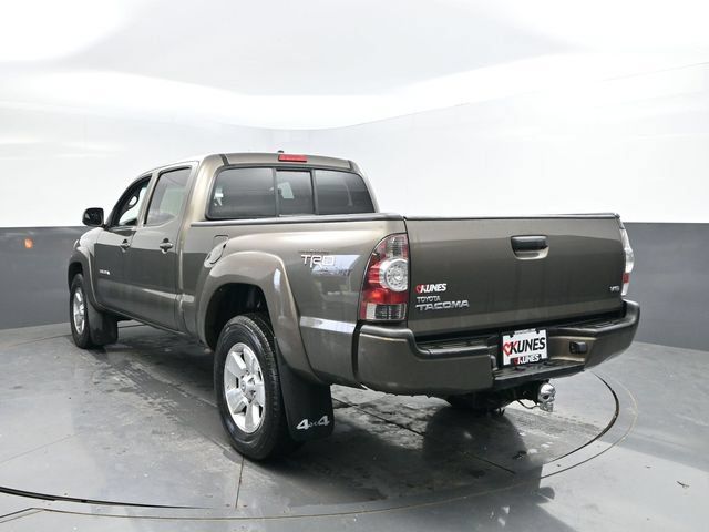 Used 2011 Toyota Tacoma 4x4 Double Cab w/ TRD Sport Pkg w/JBL Audio image 9
