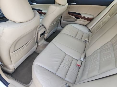 Used 2011 Honda Accord EX-L image 19