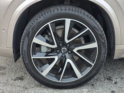 Used 2024 Volvo XC90 B6 Plus w/ Protection Package Premier image 11