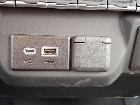 Certified 2024 Chevrolet Silverado 3500 W/T image 24