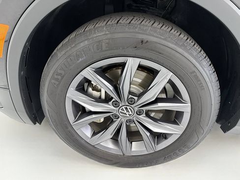 Used 2023 Volkswagen Tiguan SE FWD image 29