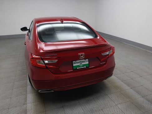 Used 2018 Honda Accord Sport image 6