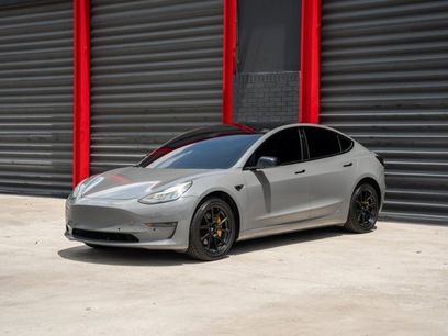 Used 2019 Tesla Model 3 Mid Range