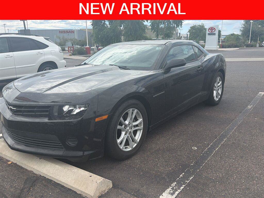 Used 2015 Chevrolet Camaro LS RWD image 1