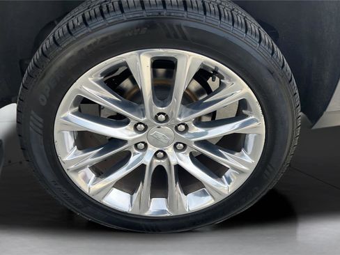 Used 2019 Cadillac Escalade ESV Platinum image 16