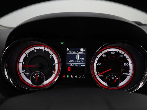Used 2014 Dodge Grand Caravan SXT w/ Rear Park Assist Package FWD image 30