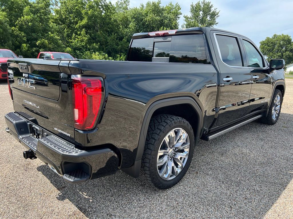 Used 2023 GMC Sierra 1500 Denali AWD/4WD image 5