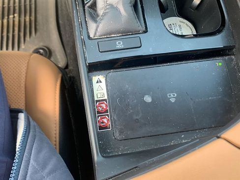 Used 2024 Lexus ES 350 w/ Premium Package image 18