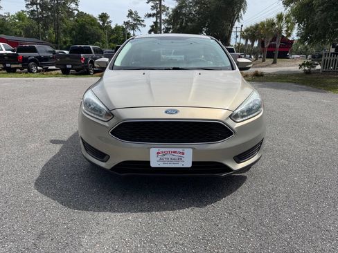 Used 2015 Ford Focus SE FWD image 24