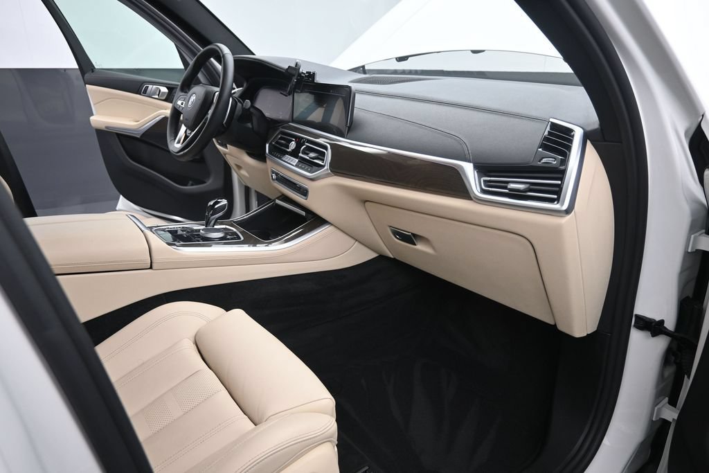 Used 2022 BMW X5 sDrive40i w/ Premium Package RWD image 19