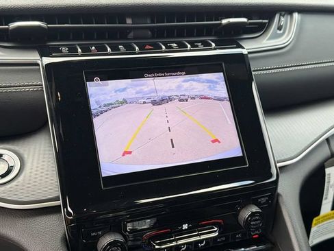 New 2026 Jeep Grand Cherokee Laredo RWD image 23