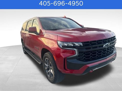 Used 2023 Chevrolet Suburban Z71 w/ Off-Road Capability Package image 2