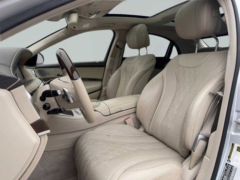 Used 2014 Mercedes-Benz S 550 Sedan image 21