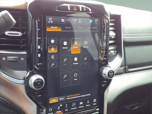 Used 2024 RAM 2500 Laramie image 30