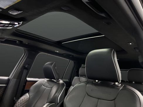 Used 2024 Jeep Grand Cherokee L Summit image 7