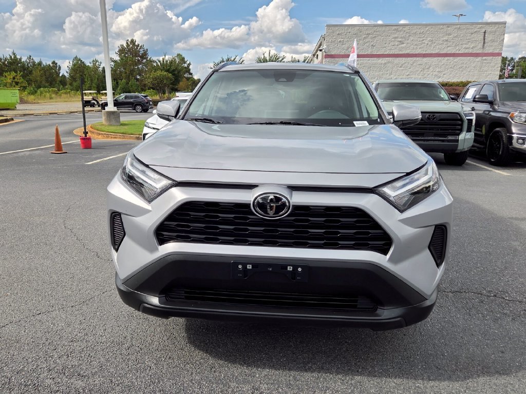 Certified 2022 Toyota RAV4 XLE FWD image 2