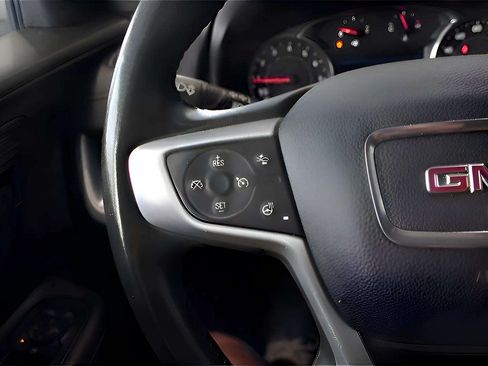 Used 2021 GMC Terrain SLT w/ LPO, Floor Liner Package FWD image 12