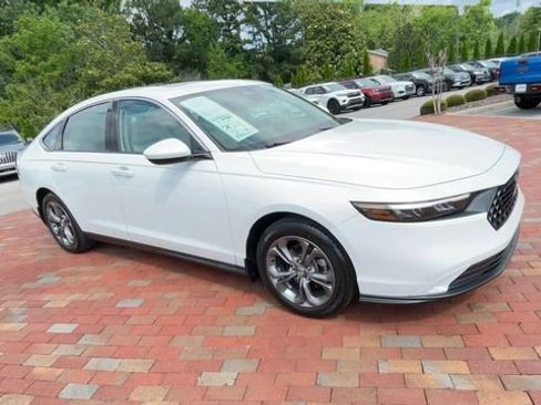 Certified 2024 Honda Accord EX image 3