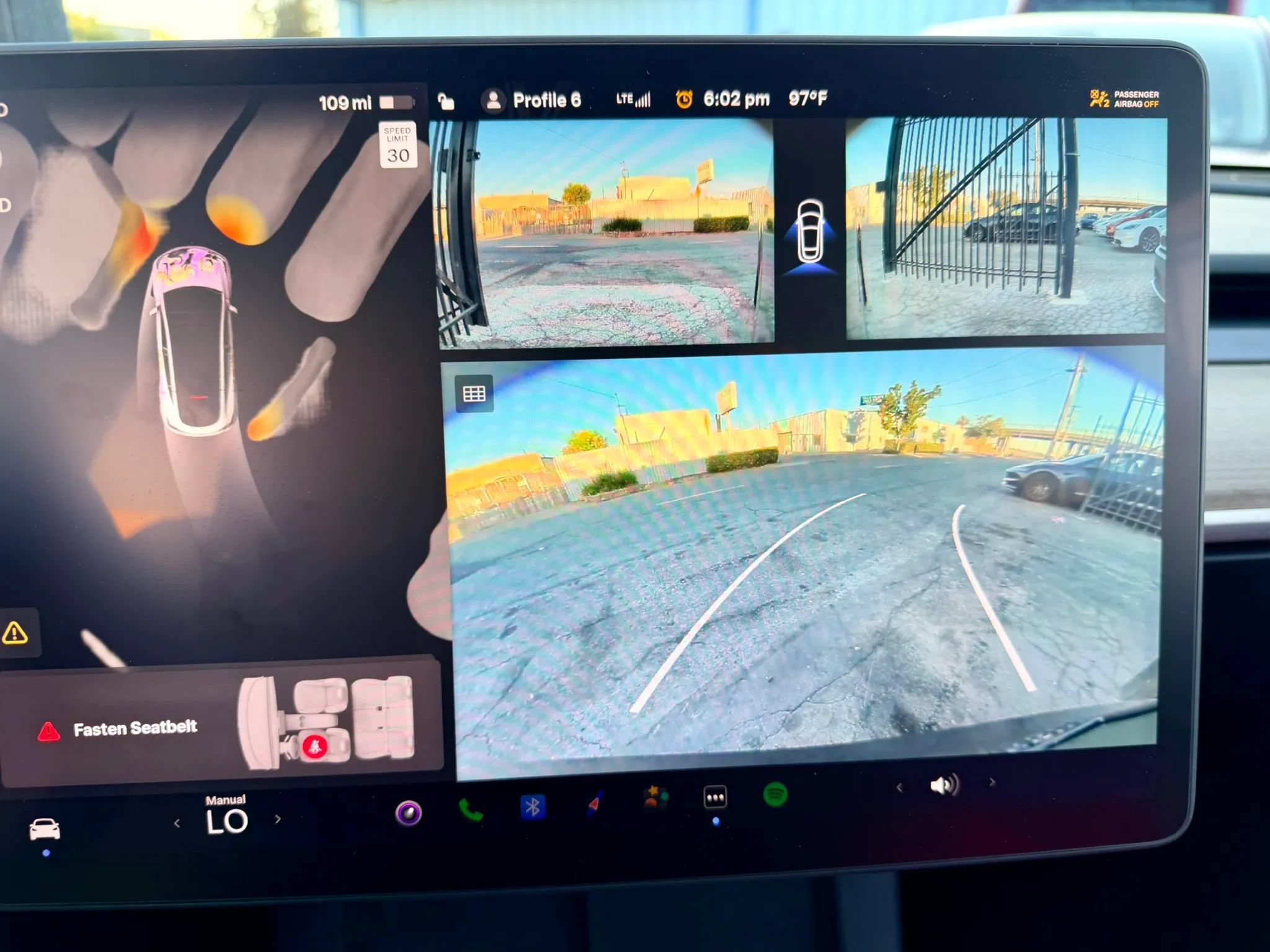 Used 2025 Tesla Model Y Long Range AWD/4WD image 47