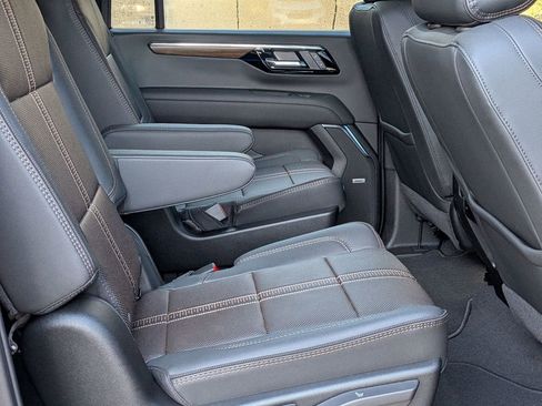 New 2026 Chevrolet Suburban High Country w/ Sun And Tow Package image 23