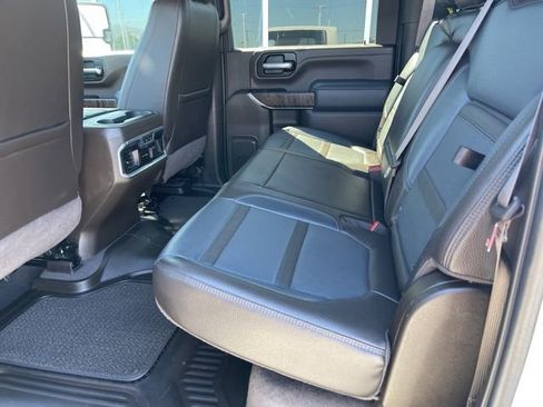 Used 2022 GMC Sierra 3500 Denali w/ Denali Ultimate Package AWD/4WD image 14