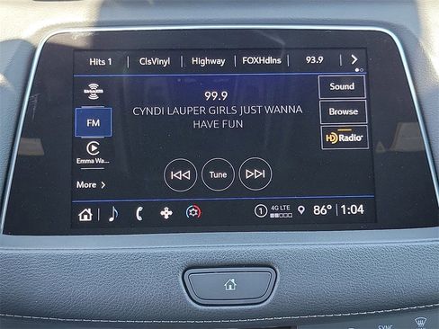 Used 2023 Cadillac XT4 Premium Luxury image 9