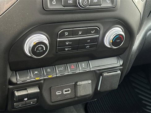 Used 2025 GMC Sierra 1500 Pro w/ Graphite Edition image 19