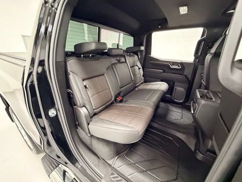 Certified 2026 Chevrolet Silverado 1500 High Country w/ High Country Premium Package AWD/4WD image 30