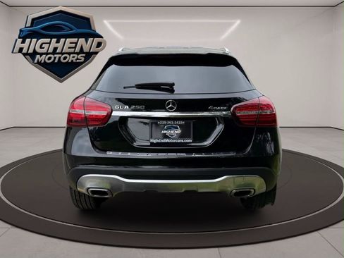 Used 2020 Mercedes-Benz GLA 250 4MATIC w/ Premium Package image 5