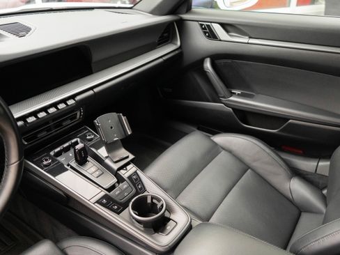 Used 2020 Porsche 911 Carrera 4S image 20