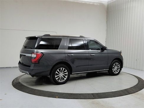 Used 2018 Ford Expedition Limited image 7