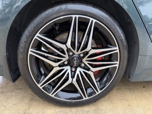 Used 2022 Kia Stinger GT2 image 43