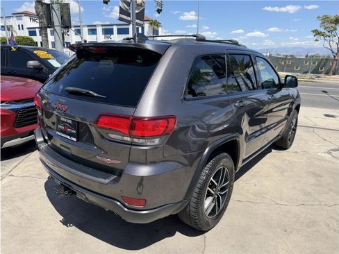 Used 2020 Jeep Grand Cherokee Trailhawk w/ Interior Metal Package AWD/4WD image 6