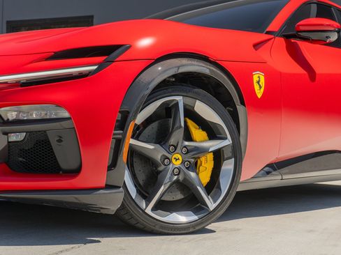 Used 2024 Ferrari Purosangue AWD/4WD image 16