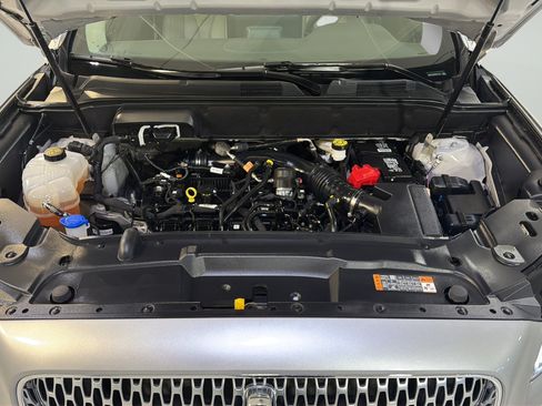 Used 2023 Lincoln Nautilus AWD w/ Premium Package image 30