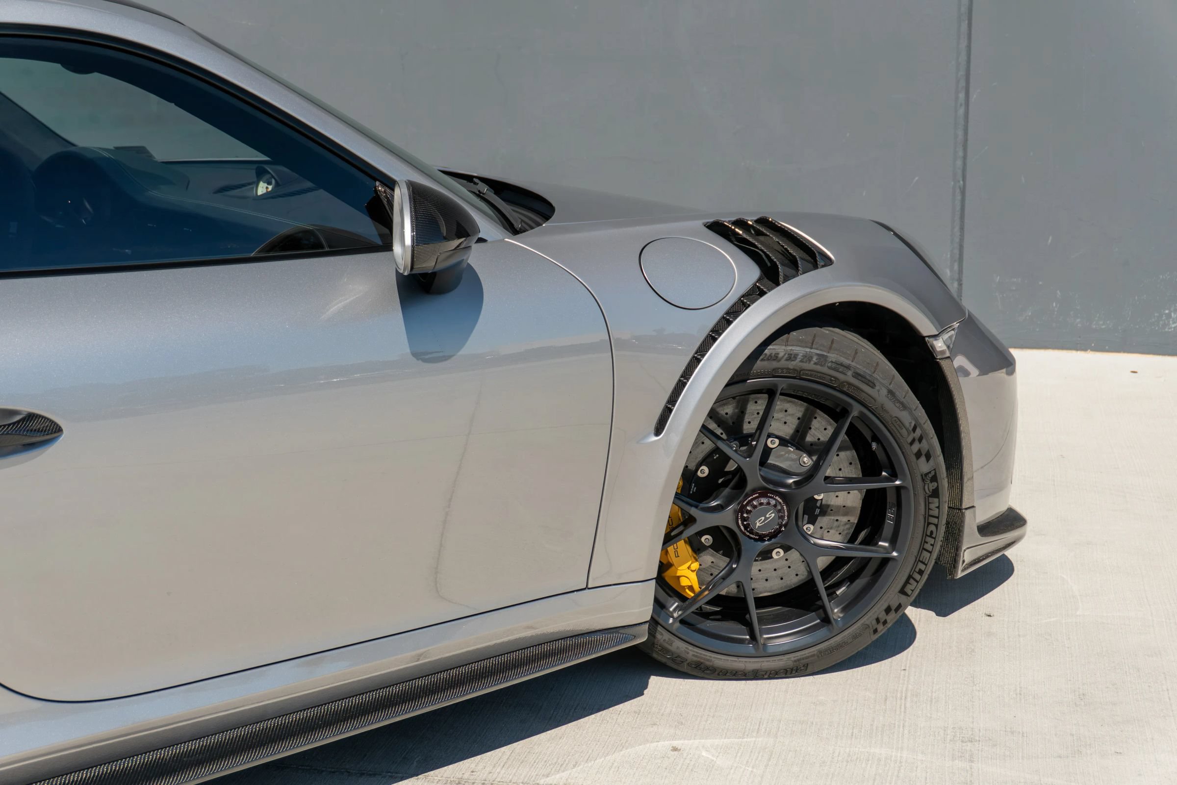 Used 2019 Porsche 911 GT3 RS RWD image 38