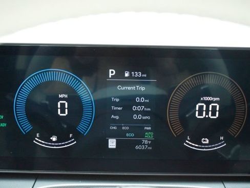 Certified 2026 Hyundai Santa Fe SEL FWD image 28