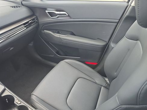 New 2026 Kia Sportage EX AWD/4WD image 16