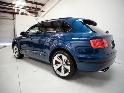 Used 2019 Bentley Bentayga image 5