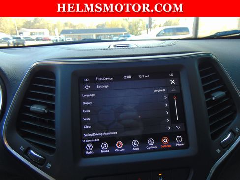 Certified 2022 Jeep Cherokee Latitude Lux image 25