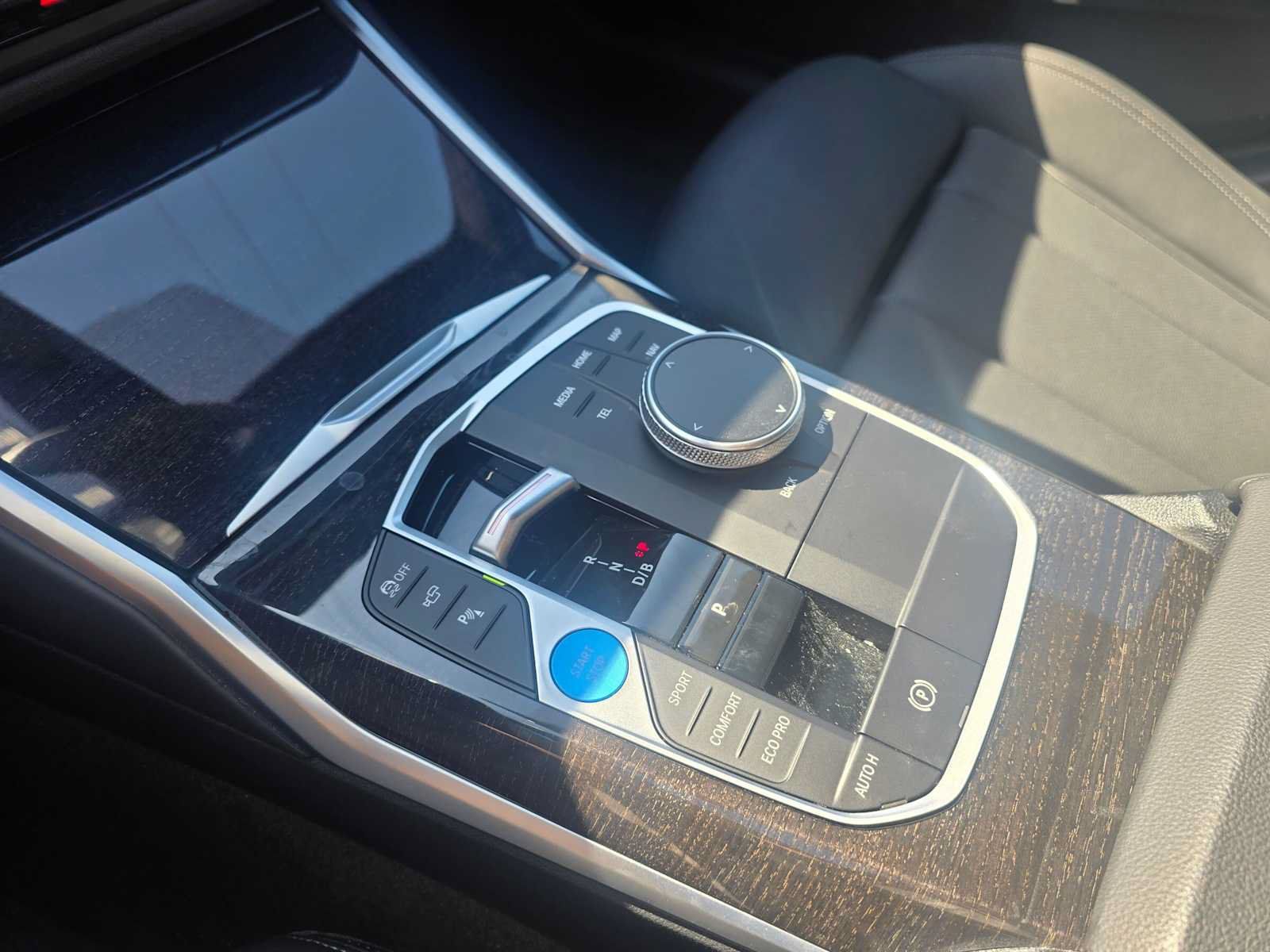 Used 2023 BMW i4 eDrive40 w/ Premium Package RWD image 30